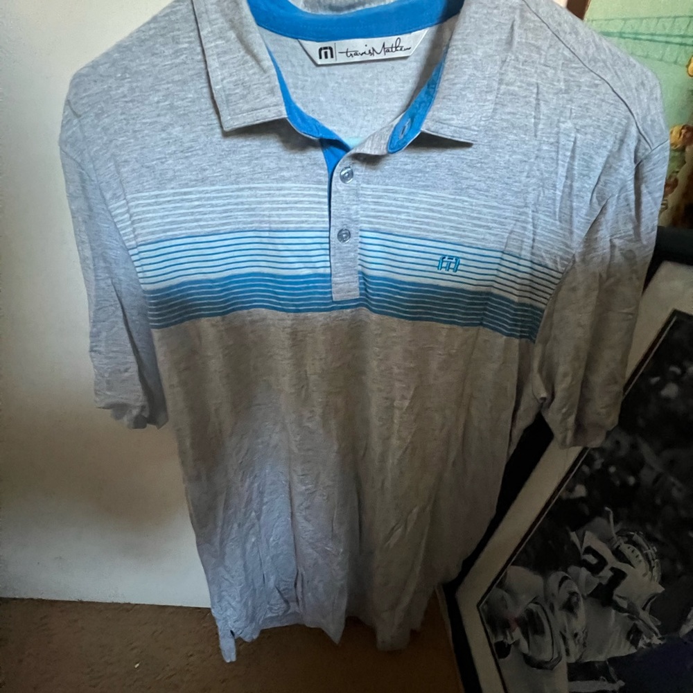 Travis Mathew  golf shirt size L